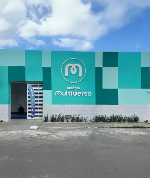 Fachada do Colégio Multiverso Damas